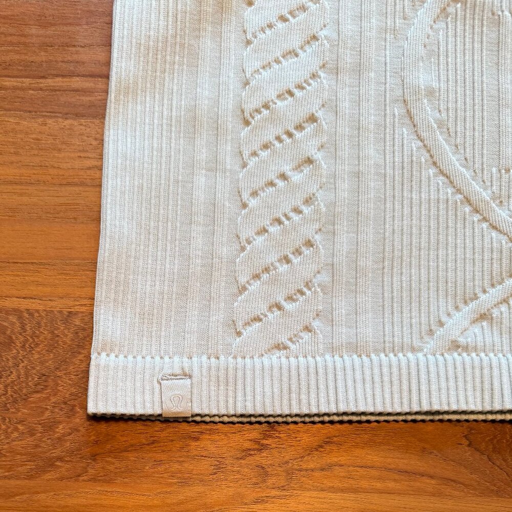 Lululemon Rest Less Pullover  Heathered Silver Spoon‎ - Picture 5 of 11
